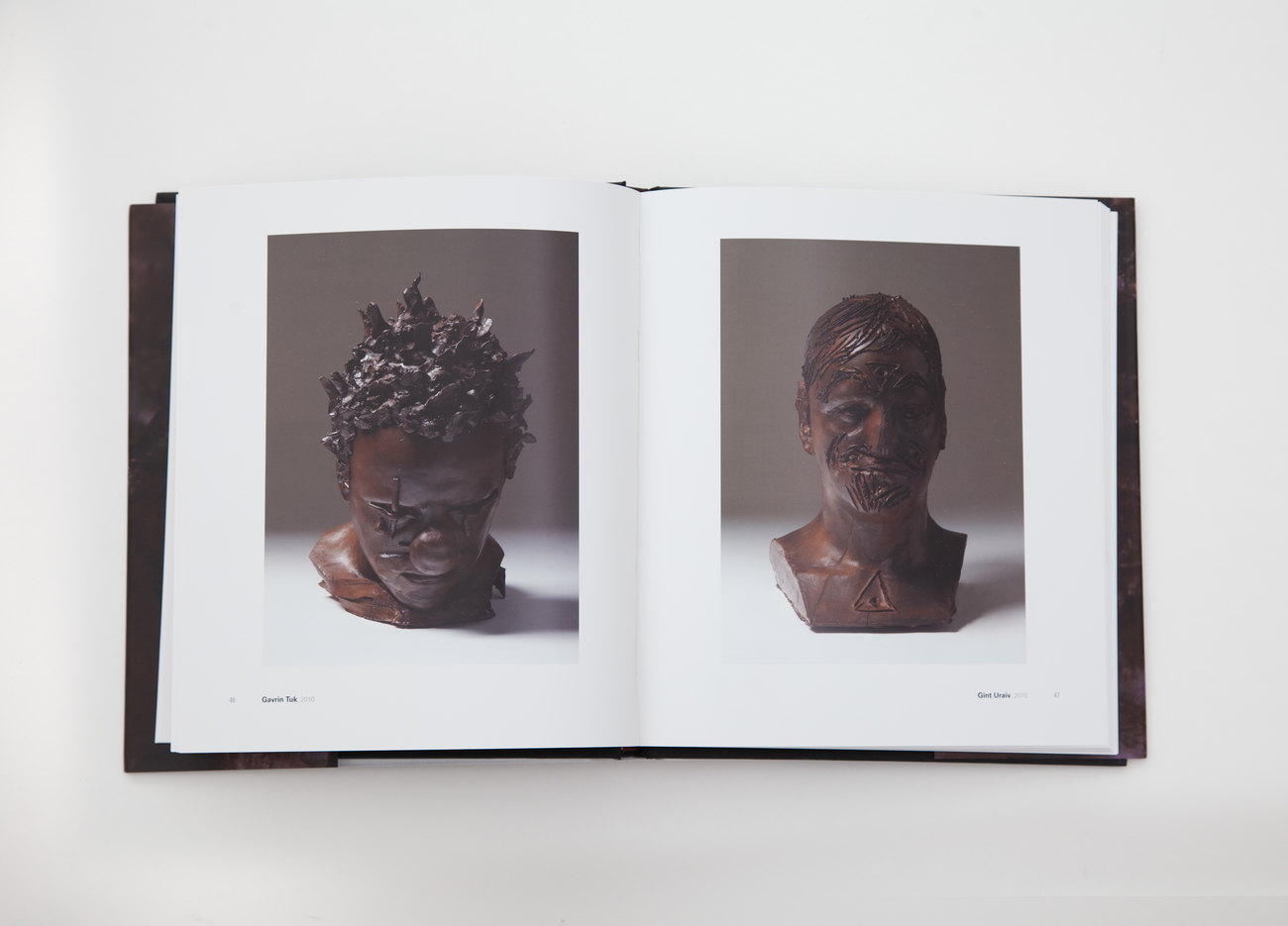 Image of exhibition catalogue for En Face by Gavin Turk